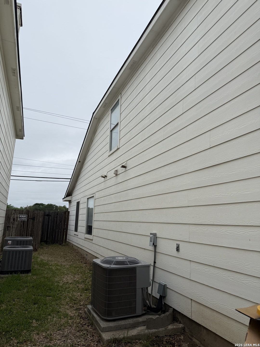 10235 Southcreek