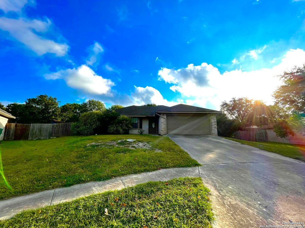 Photo of 11404 FOREST ELF, Live Oak, TX 78233 (MLS # 1925041)