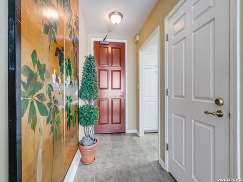 Property photo of 1 Towers Park Ln 1917, San Antonio, TX 78209