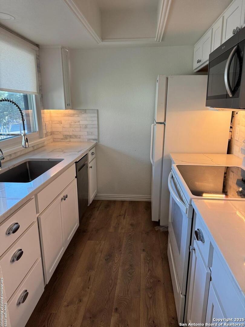 14122 churchill estates 204