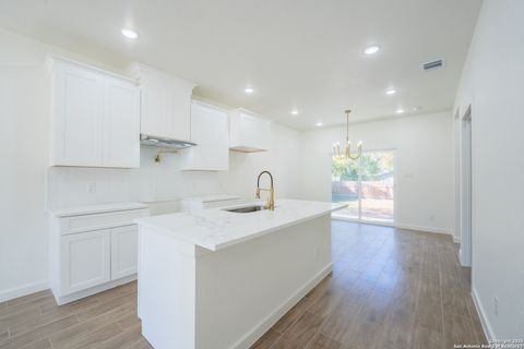 Tiny photo for 20035 Morrison St, Somerset, TX 78069 (MLS # 1927785)