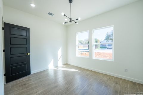 Tiny photo for 20035 Morrison St, Somerset, TX 78069 (MLS # 1927785)