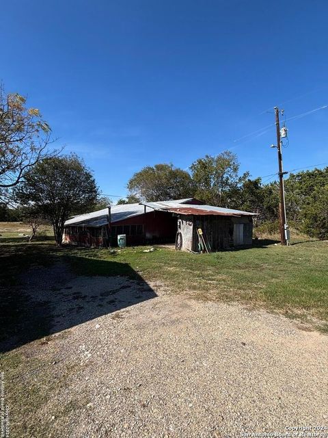 A home in Blanco