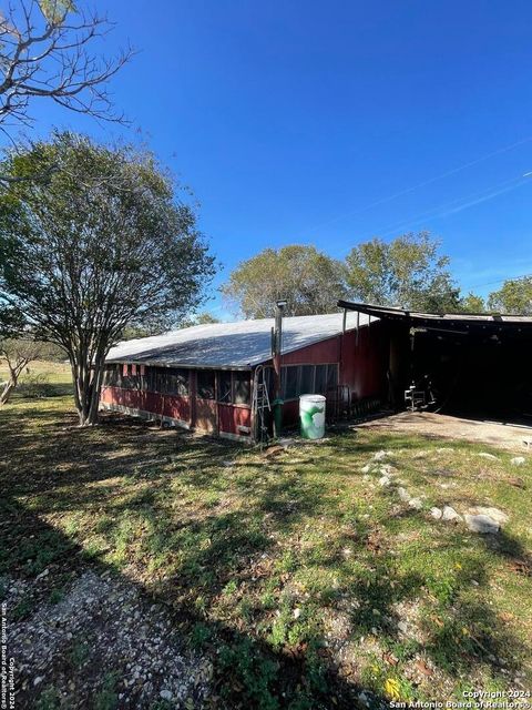 A home in Blanco