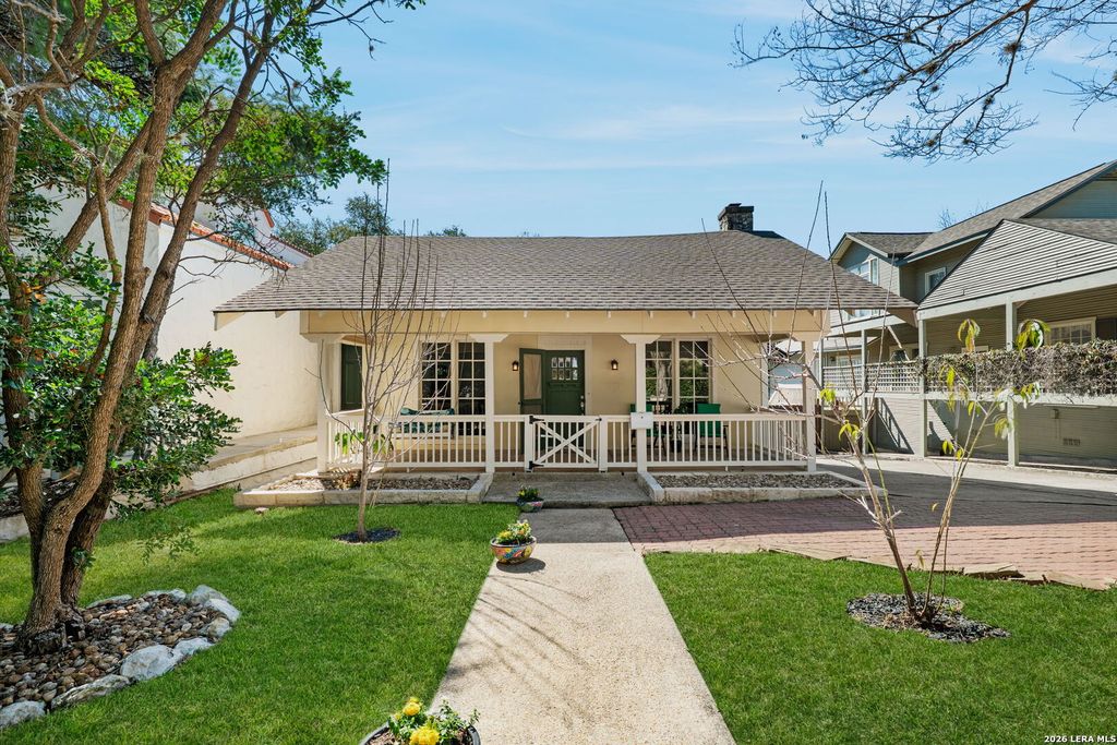 Photo of 230 Argyle, Alamo Heights, TX 78209 (MLS # 1950252)