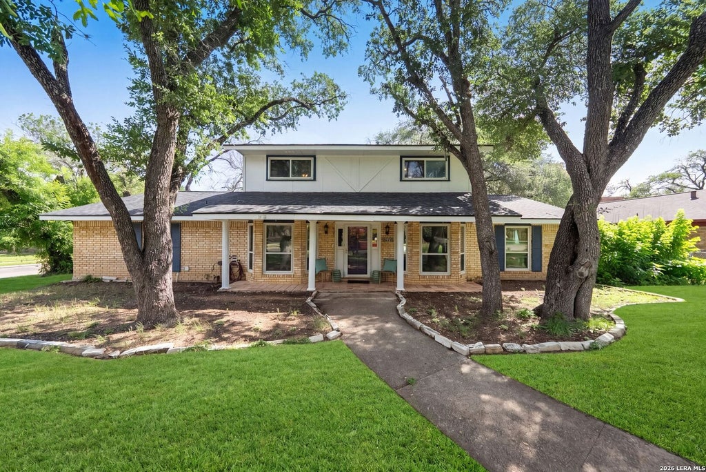 Photo of 631 Briar Oak St, San Antonio, TX 78216 (MLS # 1992664)