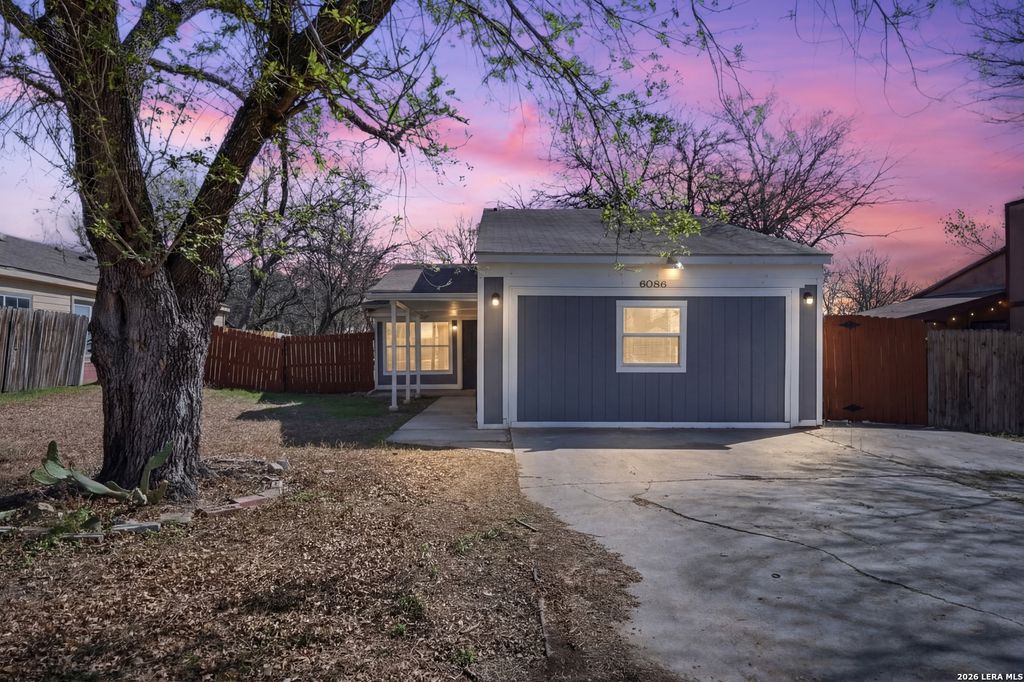 Photo of 6086 Glacier Sun, San Antonio, TX 78244 (MLS # 1944769)