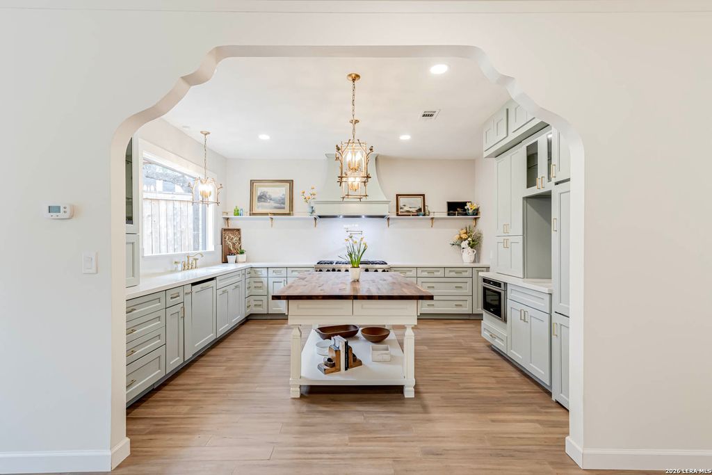 Photo of 7110 Poniente E #E, San Antonio, TX 78209 (MLS # 1943942)