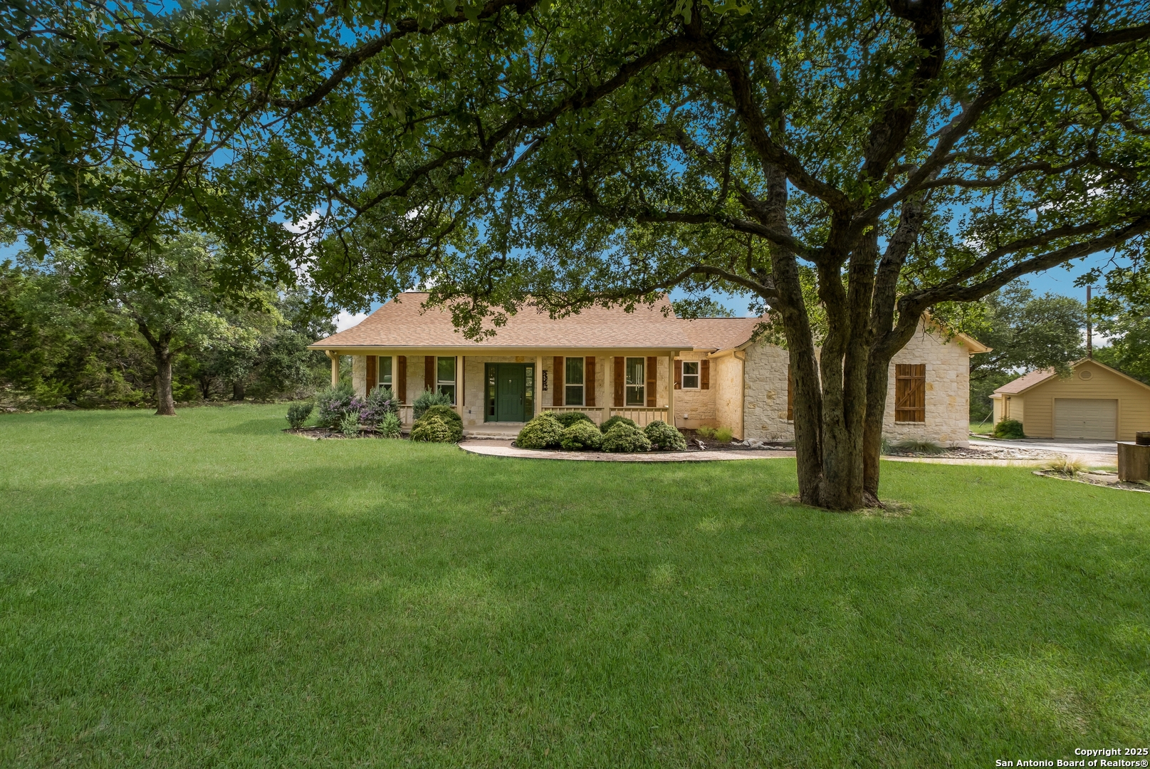 409 River Mountain