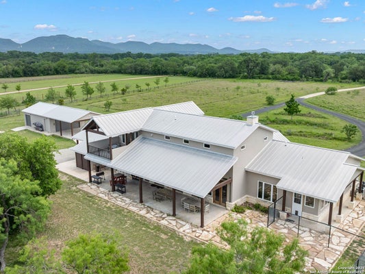 497 CYPRESS HOLW, UTOPIA, TX 78884 - Image a91ab76c63f5951ac4b4e012e554f74d/2909569005