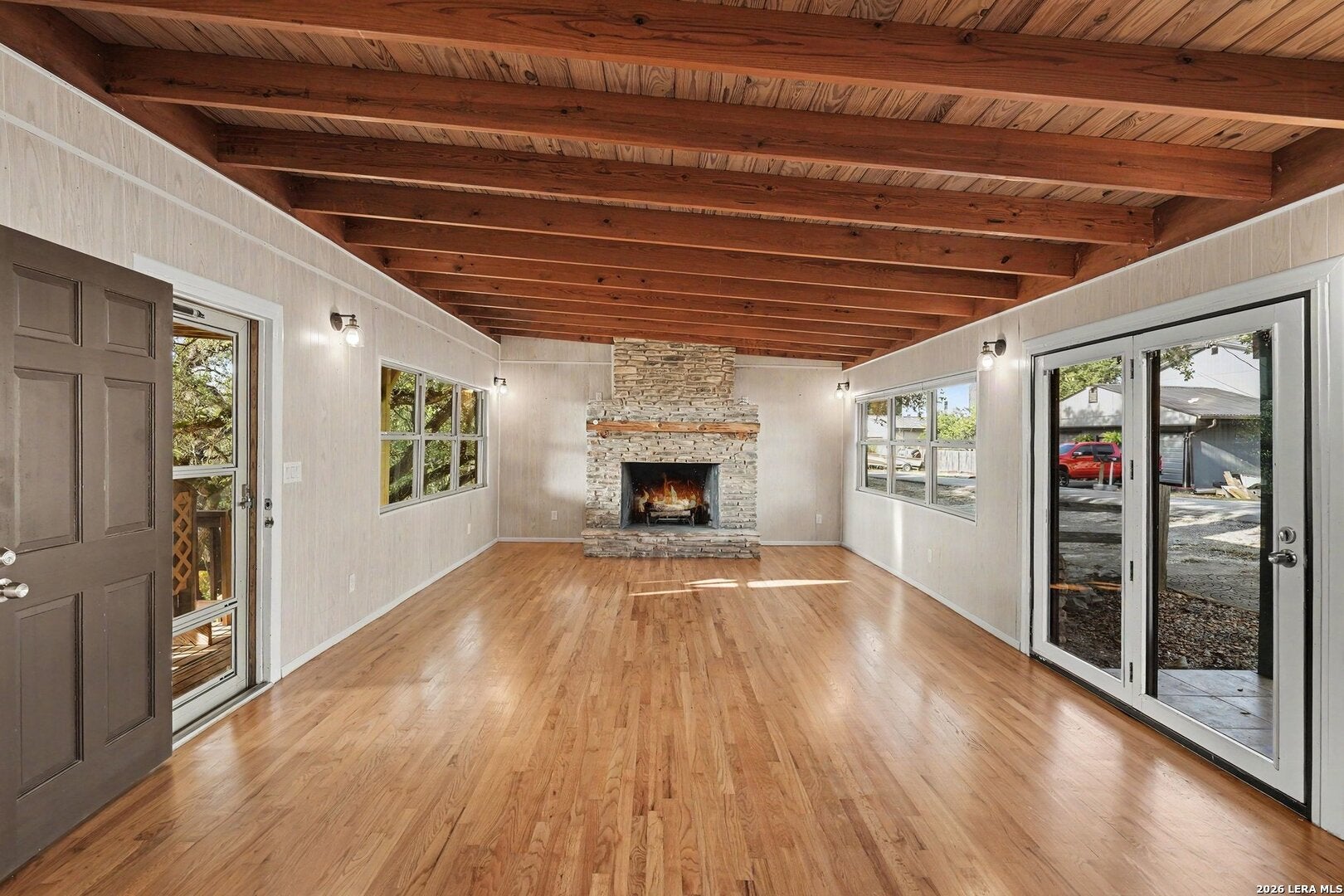 820 Hill Top Dr