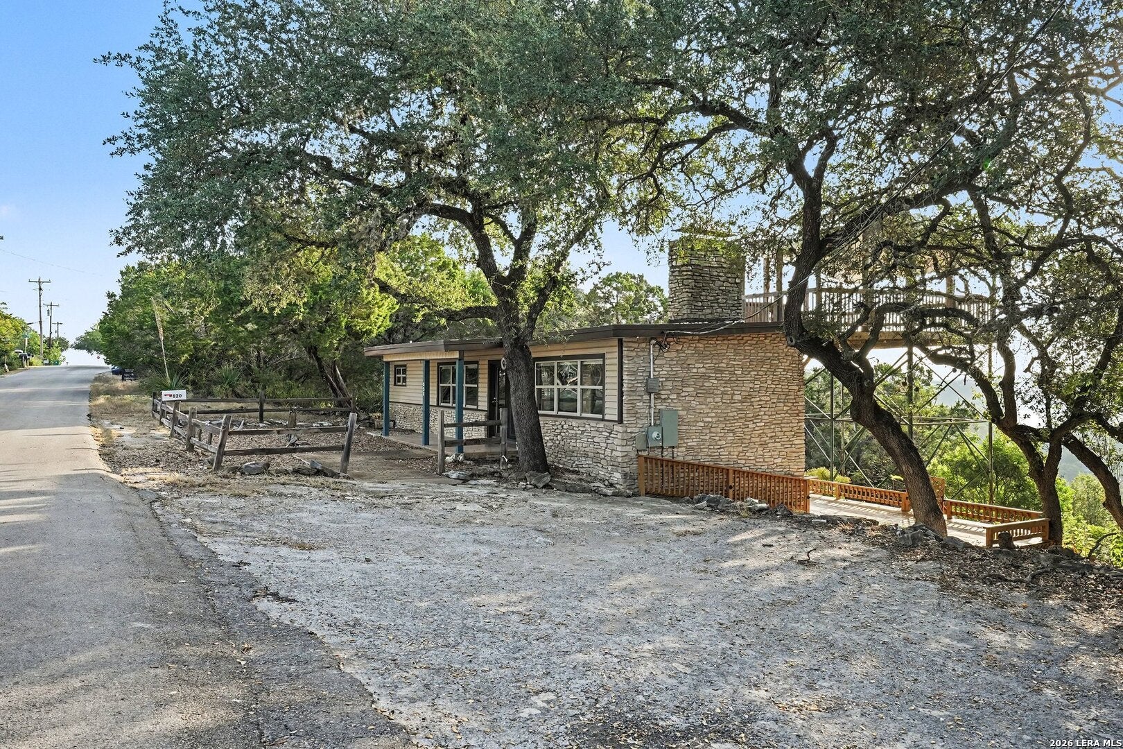 820 Hill Top Dr