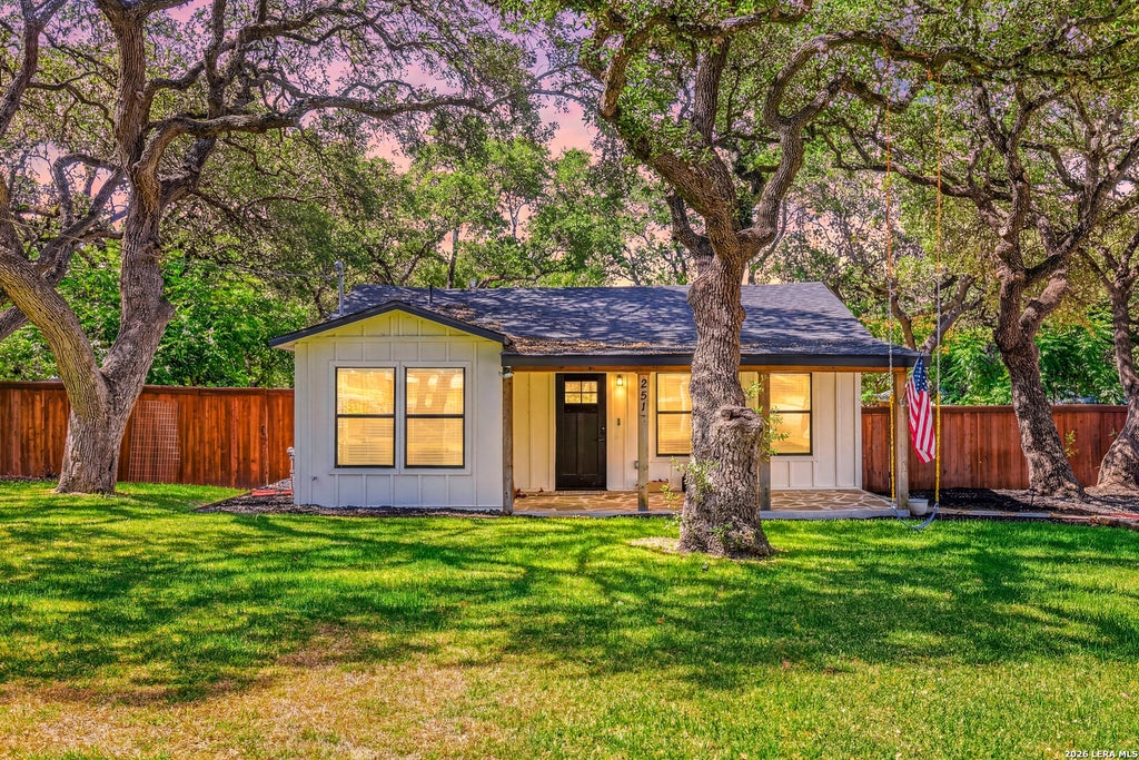 Photo of 221 W HIGHLAND DR, Boerne, TX 78006 (MLS # 2015392)