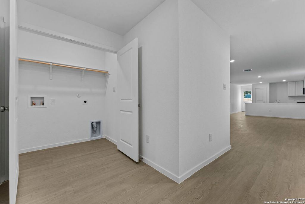 Photo of 7246 Brownleaf Dr, San Antonio, TX 78227 (MLS # 1930175)