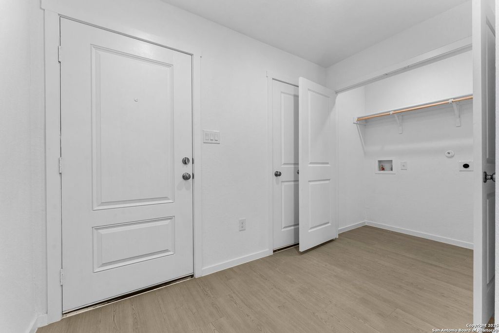 Photo of 7246 Brownleaf Dr, San Antonio, TX 78227 (MLS # 1930175)