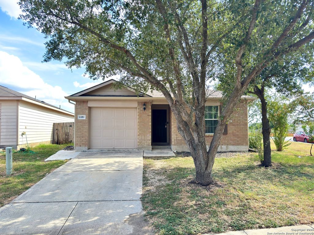 Photo of 11474 COUNTRY CYN, San Antonio, TX 78252 (MLS # 1930069)
