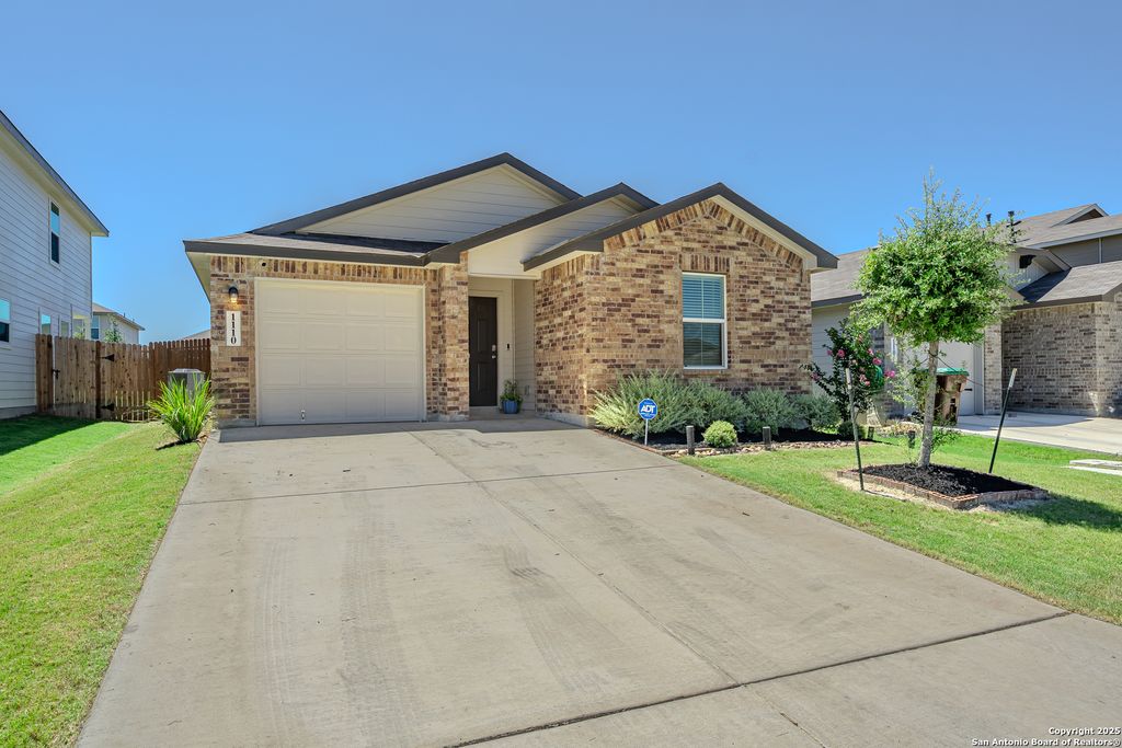 Photo of 1110 Andean Emerald, San Antonio, TX 78253 (MLS # 1894868)