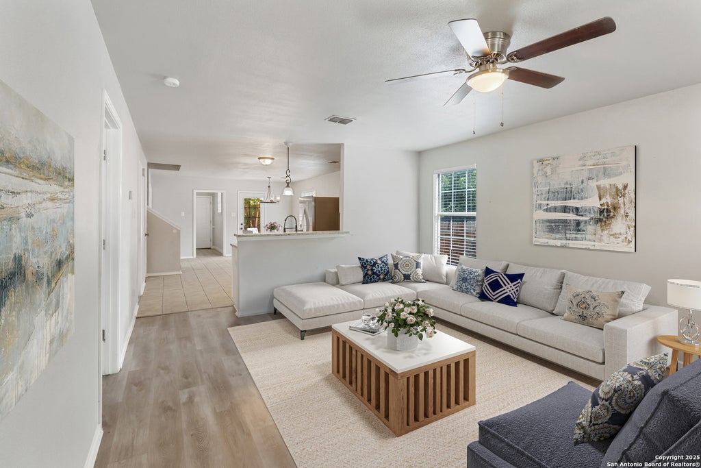 Photo of 210 E Broadview, San Antonio, TX 78228 (MLS # 1876899)