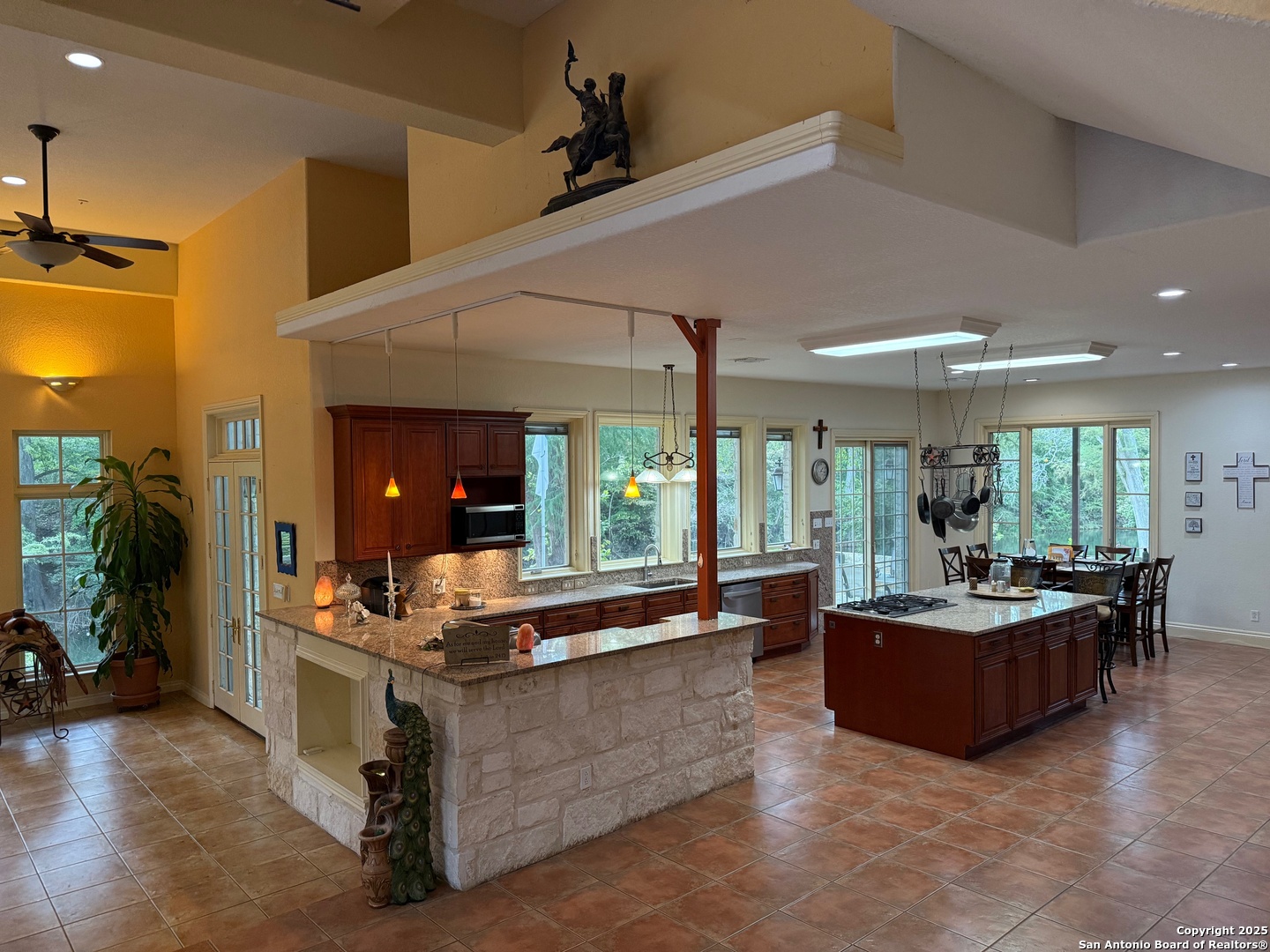 Canyon Lake, Texas 78133, United States, 5 Bedrooms Bedrooms, ,4 BathroomsBathrooms,Residential,Active,87116