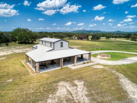 A home in Bandera