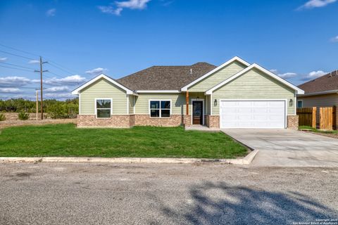 A home in Uvalde