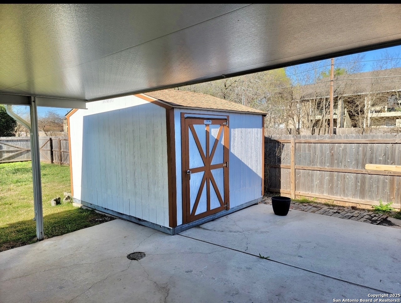 3602 Van Dyke