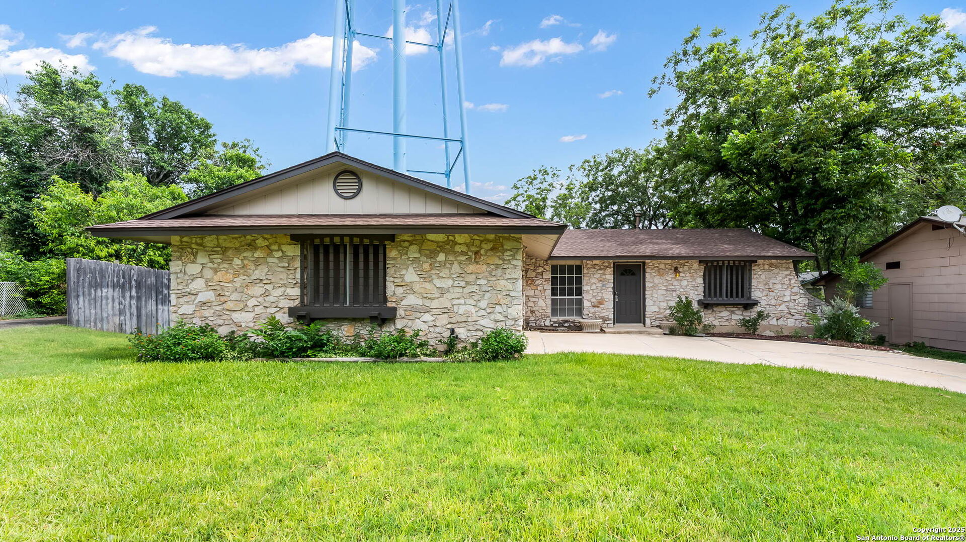 7607 Old Spanish Trail