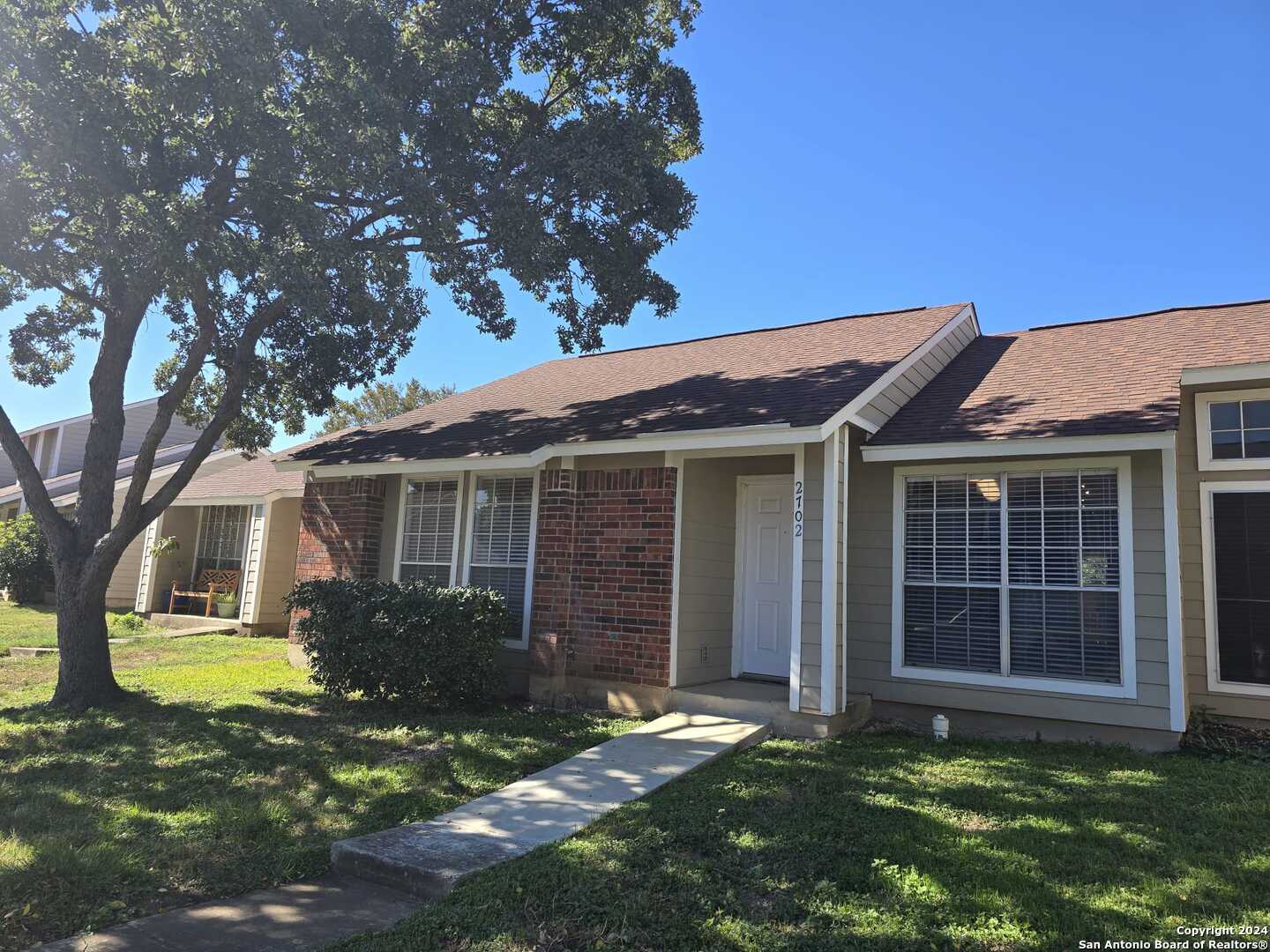 9140 TIMBER PATH 2702