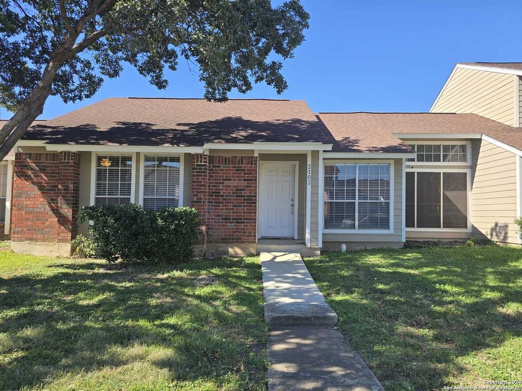 Photo of 9140 TIMBER PATH 2702 #2702, San Antonio, TX 78250 (MLS # 1938885)