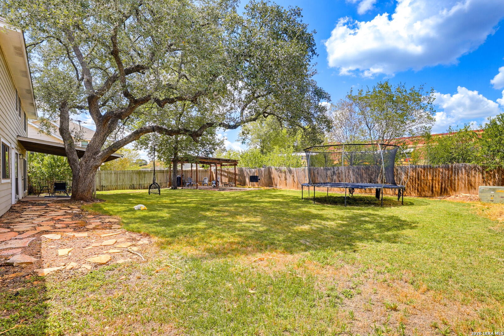 2315 Encino Pt