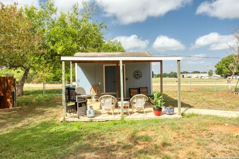 A home in Jourdanton