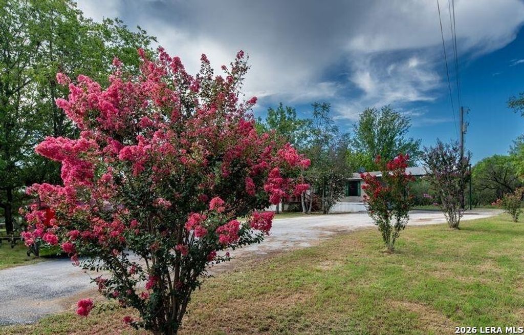 Photo of 2113 Zion Hill, Seguin, TX 78155 (MLS # 1935664)