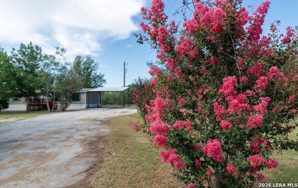 Photo of 2113 Zion Hill, Seguin, TX 78155 (MLS # 1935664)