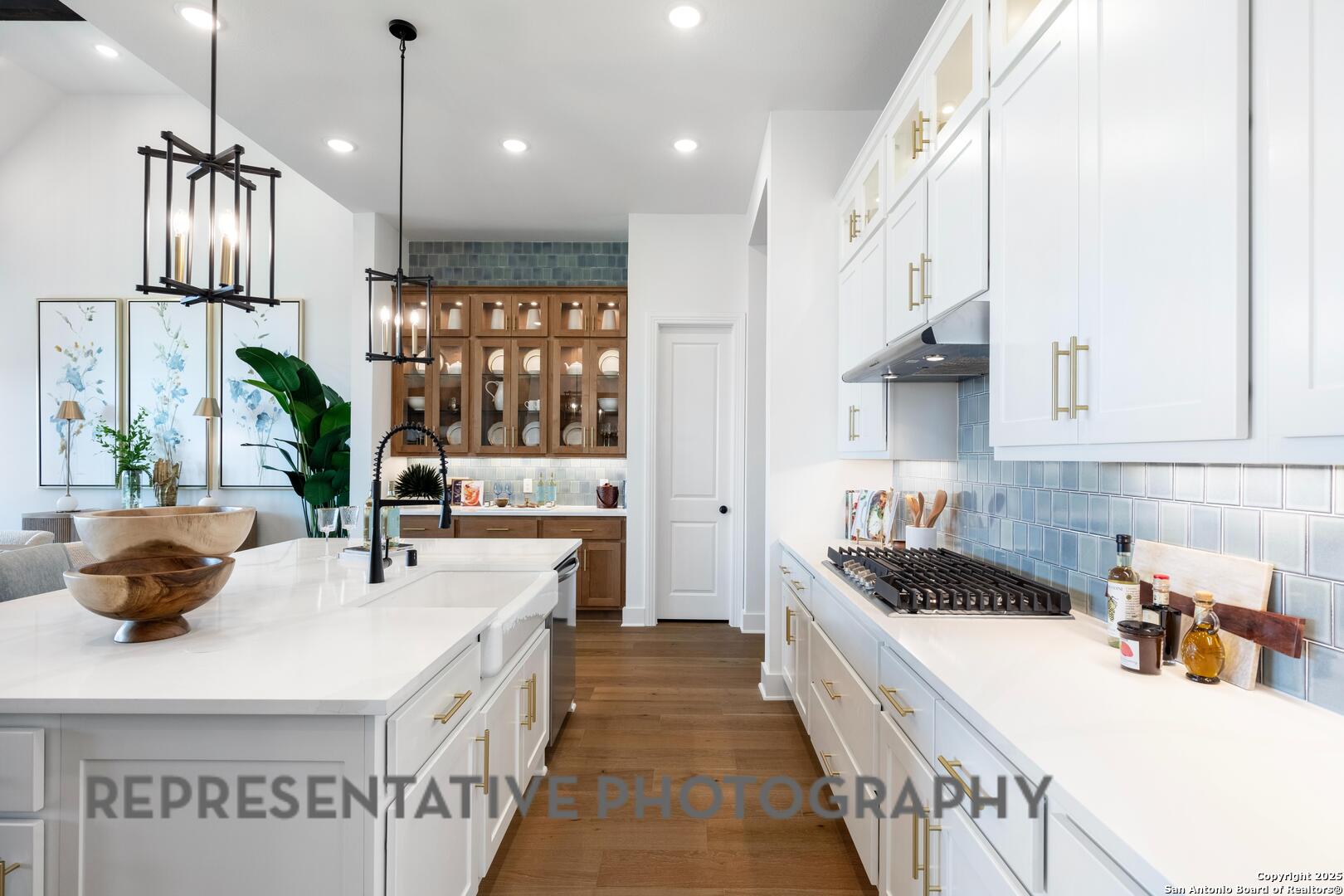 186 Lacey Oak