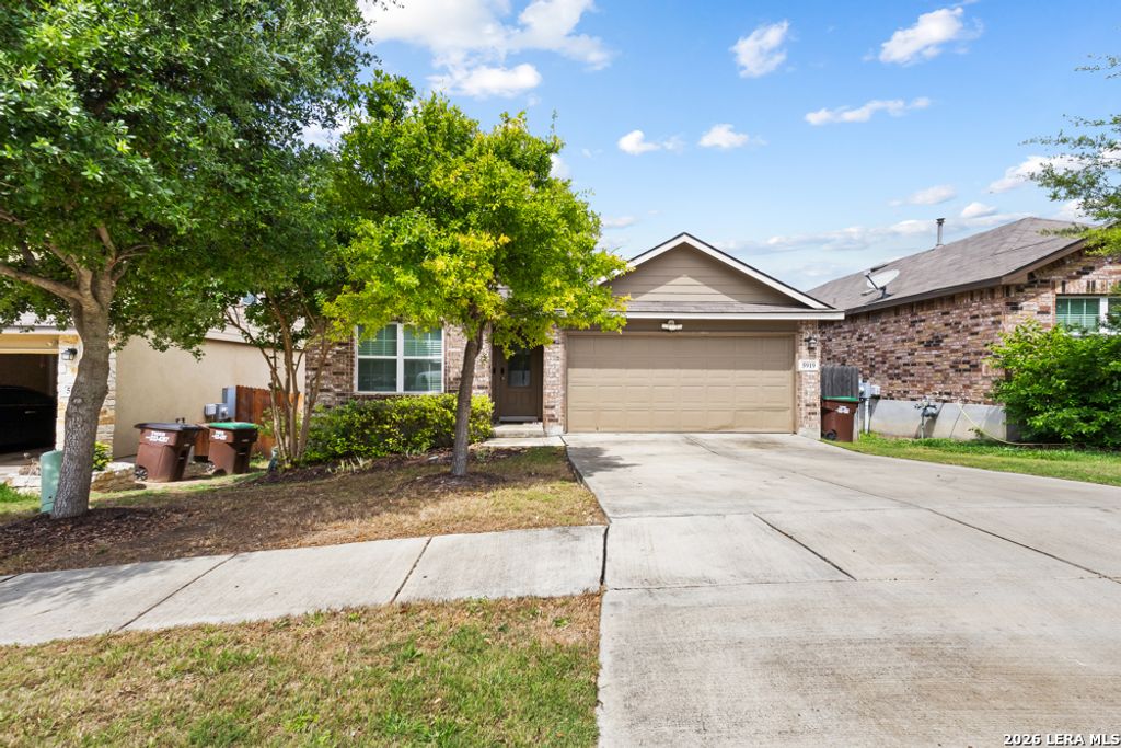 Photo of 5919 Hindes Stone, San Antonio, TX 78253 (MLS # 1957883)