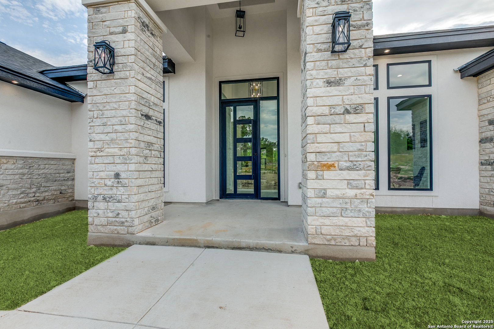 205 Private Road 2772