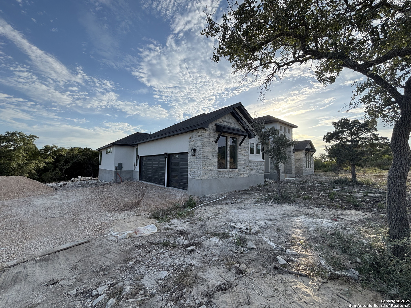 205 Private Road 2772