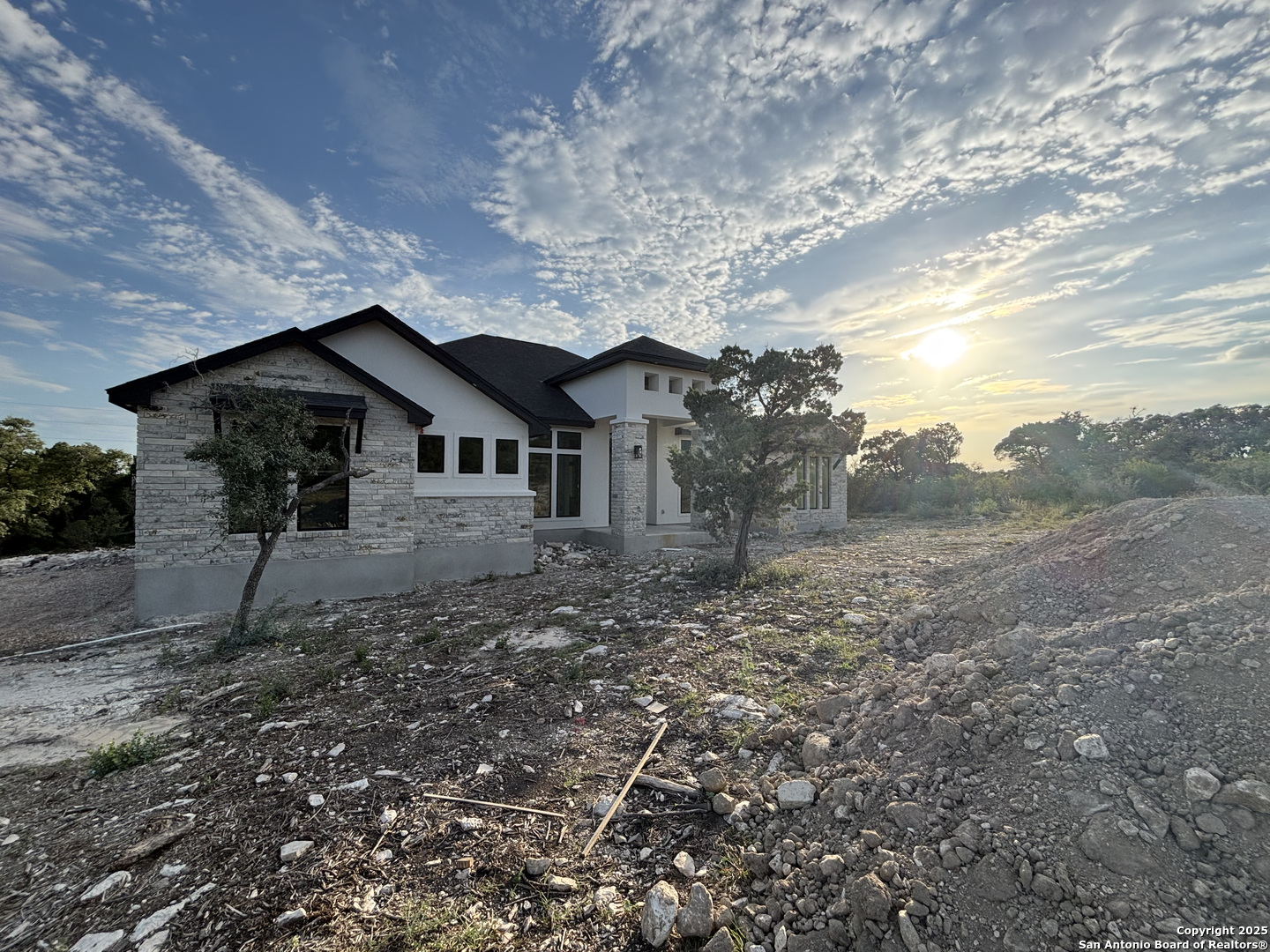 205 Private Road 2772