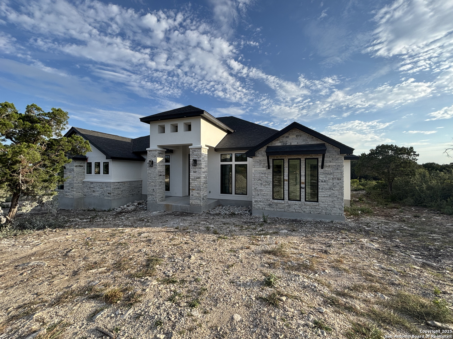 205 Private Road 2772