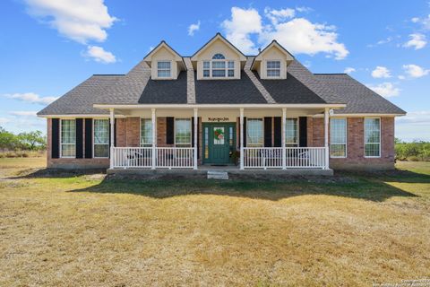 A home in Floresville