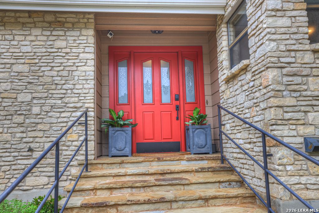 Photo of 605 High Oaks, Canyon Lake, TX 78133 (MLS # 1955316)