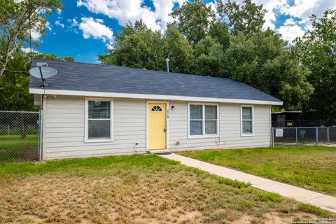 A home in Poteet