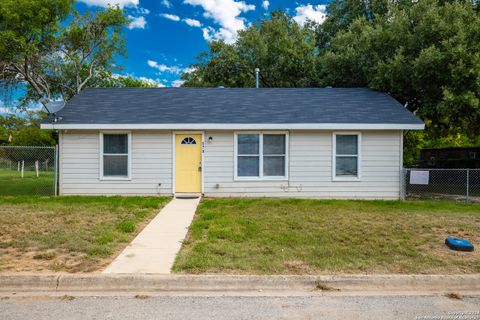 A home in Poteet