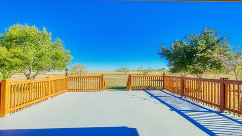 A home in Floresville