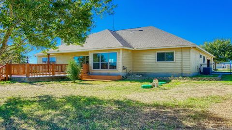 A home in Floresville