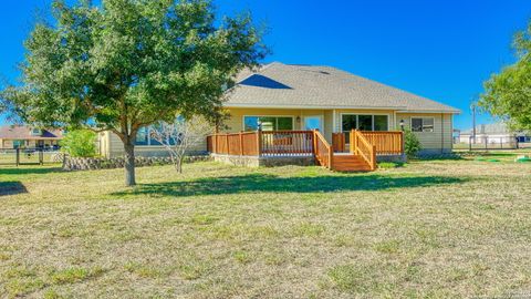 A home in Floresville