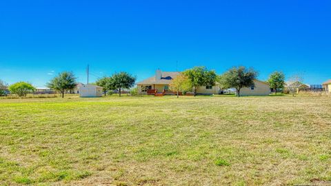 A home in Floresville