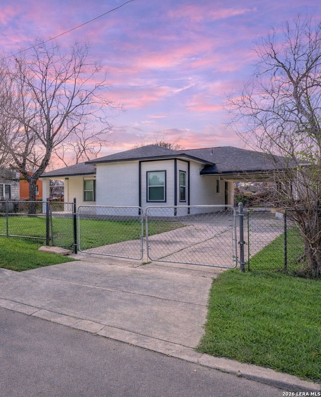 Photo of 119 Tarrant, San Antonio, TX 78214 (MLS # 1944542)