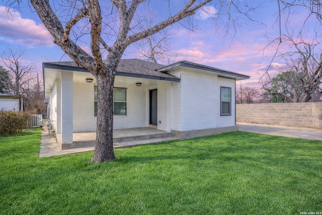 Photo of 119 Tarrant, San Antonio, TX 78214 (MLS # 1944542)