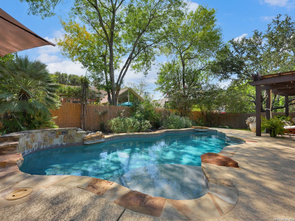 Photo of 18039 SUMMER KNOLL DR, San Antonio, TX 78258 (MLS # 2019002)
